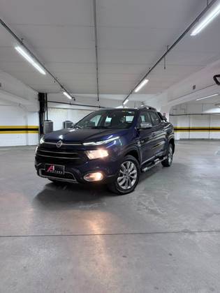 FIAT TORO 2.0 16V TURBO DIESEL RANCH 4WD AT9 FIAT TORO 2.0 16V TURBO DIESEL RANCH 4WD AT9